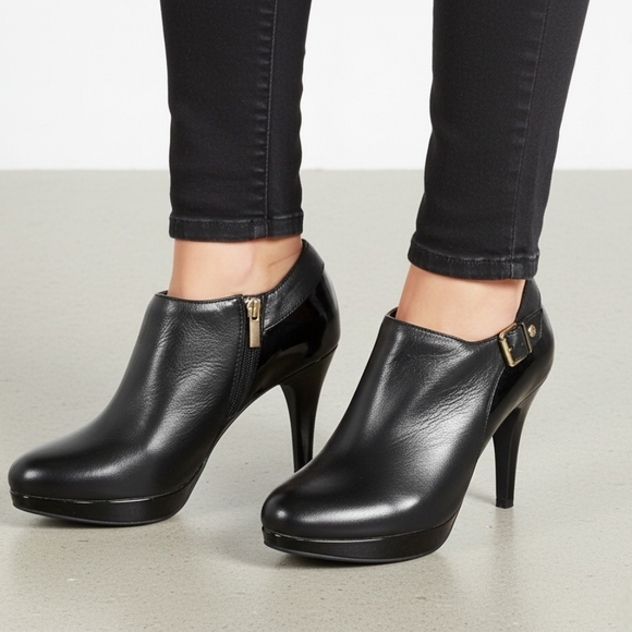 Bandolino Shoes - Bandolino Heeled Leather Bootie